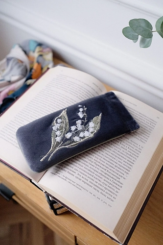 Очечник "Ландыш" серый MASHU POUCH