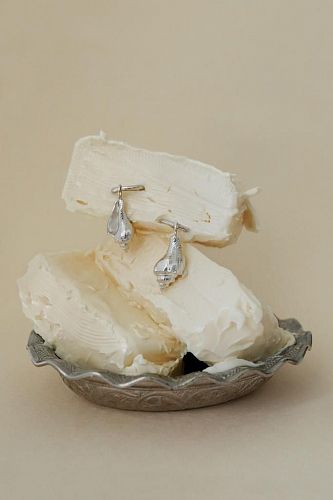 Серьга "Священная раковина маленькая" MS.MARBLE