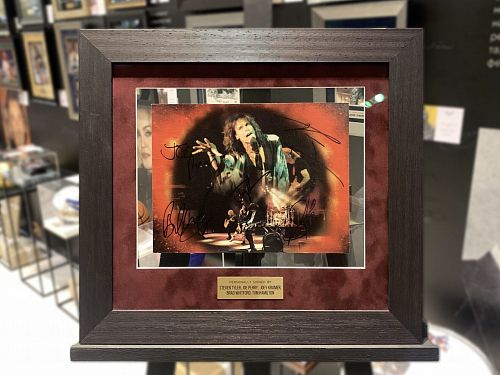 Стивен Тайлер, Джо Перри, Джоуи Крамер, Брэд Уитфорд, Том Хэмилтон (Aerosmith). Фото с автографами STARGIFT