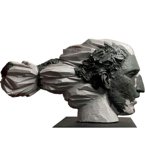 Скульптура "Воин Абстракции" NINO SAMADASHVILI