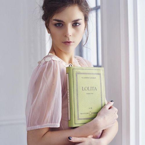 Клатч - книга "Lolita" GOLUBKA